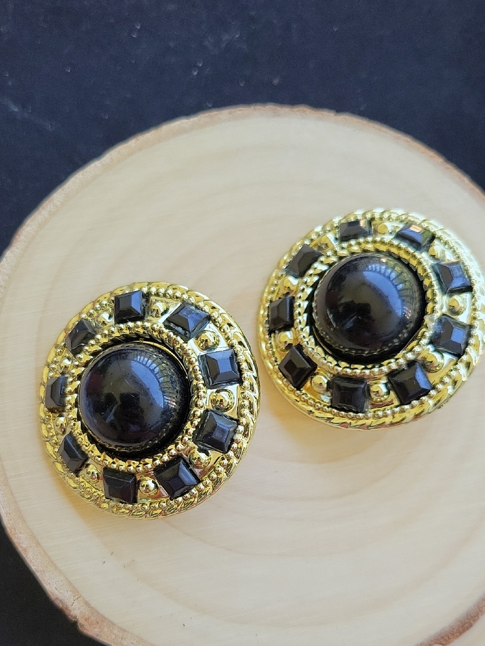 Vintage-Designer Inspired Gold and Black Statement Clip Earrings Lightweight NWT